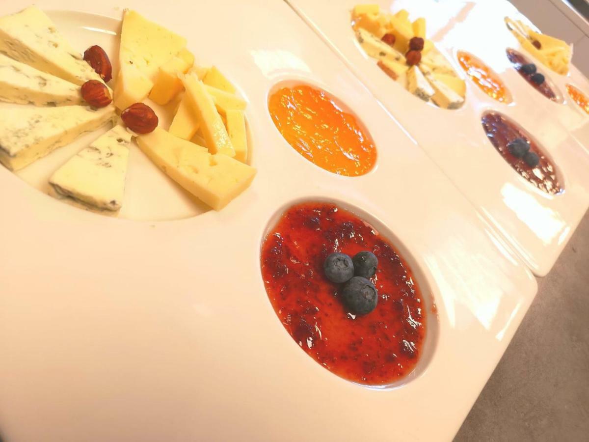 Hotel Restaurant Le Mur Du Roy Sarzeau Ngoại thất bức ảnh